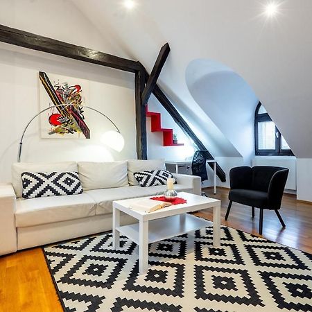 Modern Apartment Centrally Located Zagreb Exterior foto